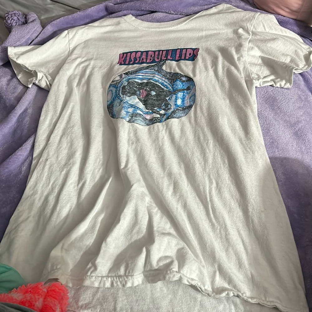 kissabull lips shirt
